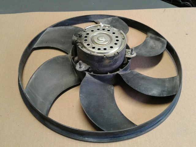 bontott FORD TRANSIT CONNECT Hűtőventilátor