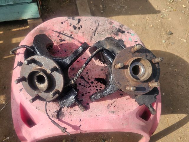 bontott FORD TRANSIT CONNECT Jobb első Csonkállvány Kerékaggyal