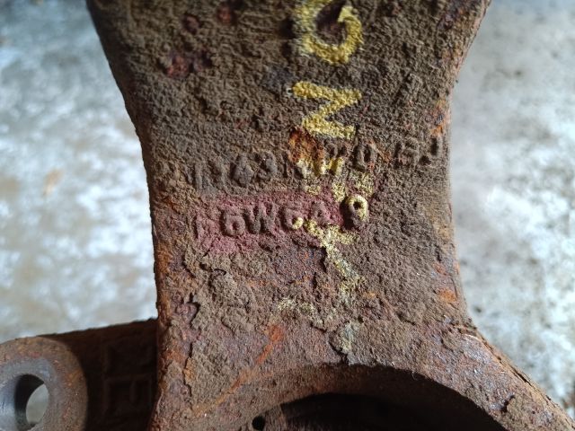 bontott FORD TRANSIT CONNECT Jobb első Csonkállvány