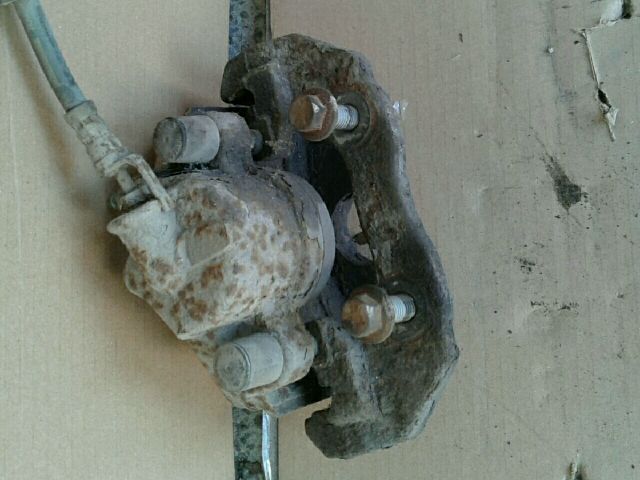 bontott FORD TRANSIT CONNECT Jobb első Féknyereg Munkahengerrel