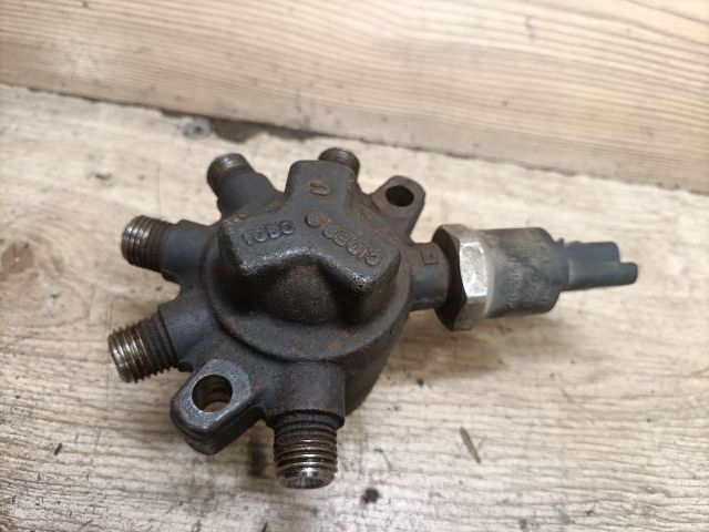 bontott FORD TRANSIT CONNECT Közösnyomócső