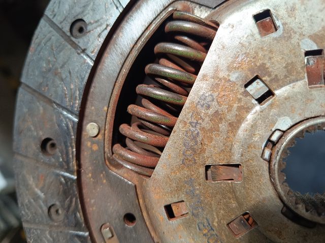 bontott FORD TRANSIT CONNECT Kuplung Szett Lendkerékkel