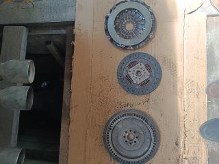 bontott FORD TRANSIT CONNECT Kuplung Szett Lendkerékkel