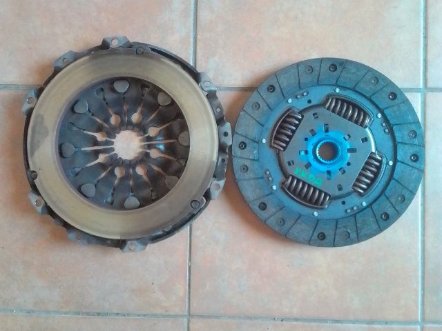 bontott FORD TRANSIT CONNECT Kuplung Szett (Szerkezet, Tárcsa)