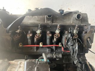 bontott FORD TRANSIT CONNECT Motor (Fűzött blokk hengerfejjel)