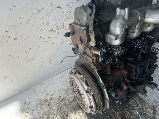 bontott FORD TRANSIT CONNECT Motor (Fűzött blokk hengerfejjel)