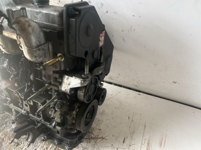 bontott FORD TRANSIT CONNECT Motor (Fűzött blokk hengerfejjel)