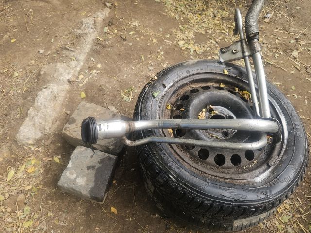 bontott FORD TRANSIT CONNECT Tankbetöltő Cső (Fém)