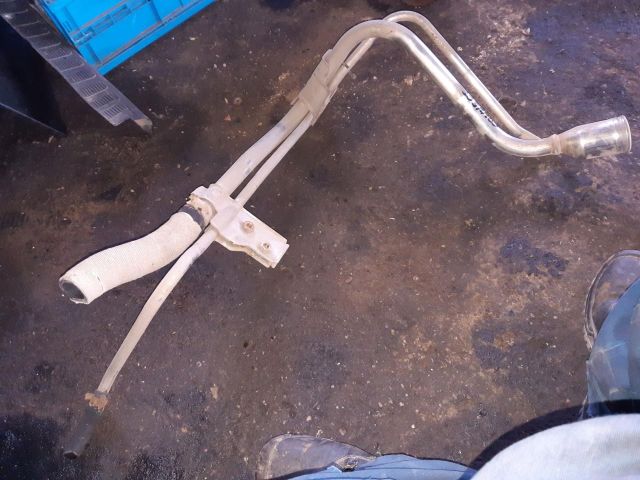 bontott FORD TRANSIT CONNECT Tankbetöltő Cső (Fém)