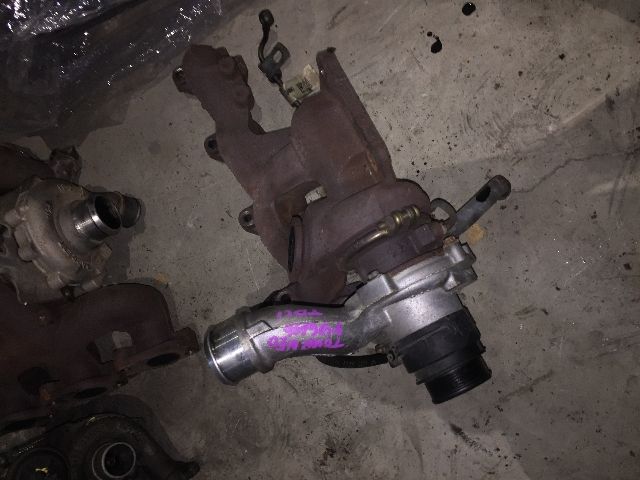 bontott FORD TRANSIT CONNECT Turbó