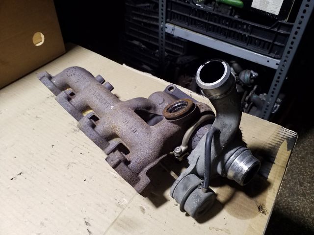 bontott FORD TRANSIT CONNECT Turbó