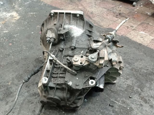 bontott FORD TRANSIT CONNECT Váltó (Mechanikus)