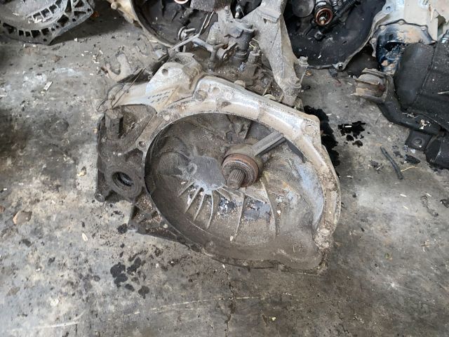 bontott FORD TRANSIT CONNECT Váltó (Mechanikus)