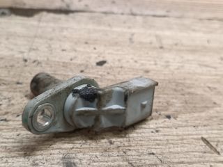 bontott FORD TRANSIT CONNECT Vezérműtengely Fordulatszám Jeladó