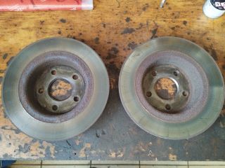 bontott FORD TRANSIT CONNECT Hátsó Pár Féktárcsa