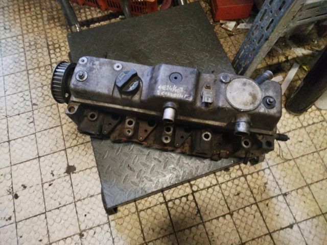 bontott FORD TRANSIT CONNECT Hengerfej