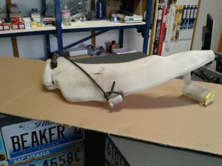 bontott FORD TRANSIT CONNECT Ablakmosó Tartály