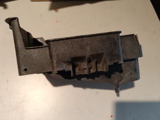 bontott FORD TRANSIT CONNECT Akkumulátor Tartó