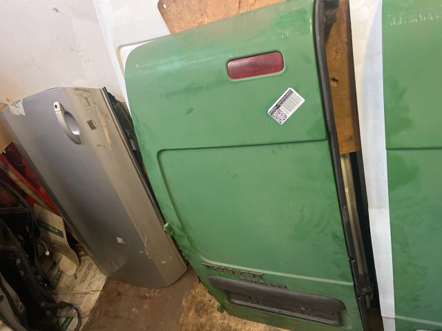 bontott FORD TRANSIT CONNECT Bal Csomagtérajtó (Részeivel)