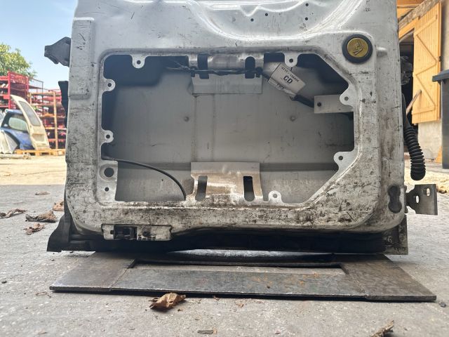 bontott FORD TRANSIT CONNECT Bal Csomagtérajtó (Üres lemez)