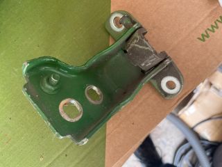 bontott FORD TRANSIT CONNECT Bal első Alsó Zsanér