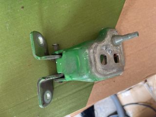 bontott FORD TRANSIT CONNECT Bal első Alsó Zsanér