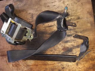 bontott FORD TRANSIT CONNECT Bal első Biztonsági Öv