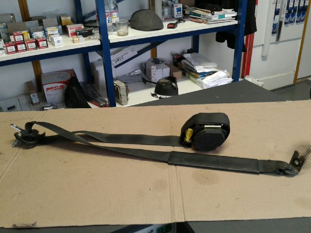 bontott FORD TRANSIT CONNECT Bal első Biztonsági Öv