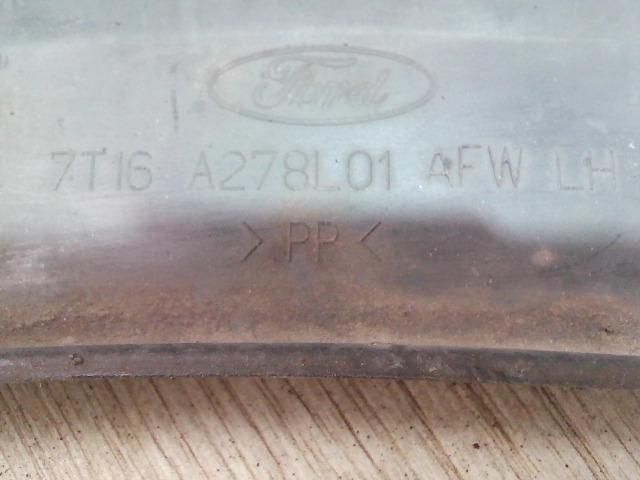 bontott FORD TRANSIT CONNECT Bal első Sárvédő Szélesítő