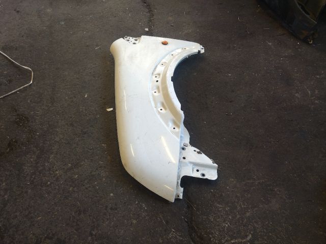 bontott FORD TRANSIT CONNECT Bal első Sárvédő