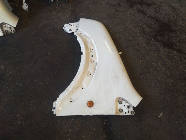 bontott FORD TRANSIT CONNECT Bal első Sárvédő