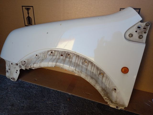 bontott FORD TRANSIT CONNECT Bal első Sárvédő