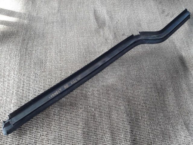 bontott FORD TRANSIT CONNECT Bal első Vízlehúzó Gumicsík