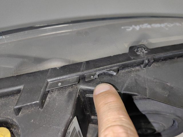 bontott FORD TRANSIT CONNECT Bal Fényszóró