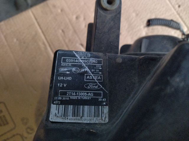 bontott FORD TRANSIT CONNECT Bal Fényszóró