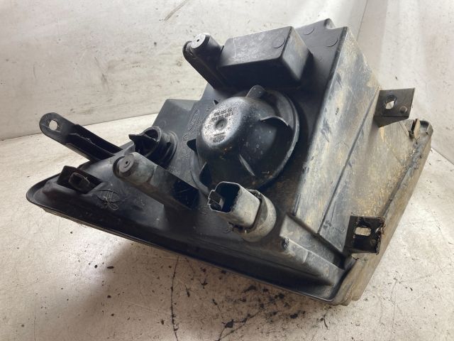 bontott FORD TRANSIT CONNECT Bal Fényszóró