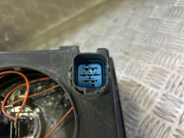 bontott FORD TRANSIT CONNECT Bal Fényszóró