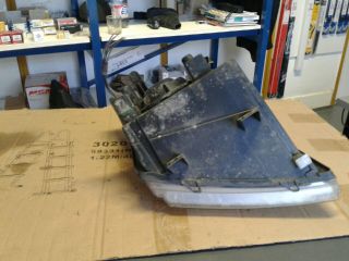 bontott FORD TRANSIT CONNECT Bal Fényszóró