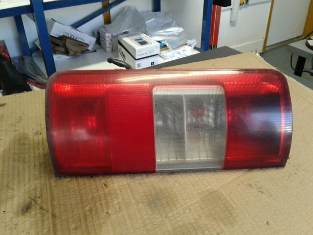 bontott FORD TRANSIT CONNECT Bal Hátsó Lámpa