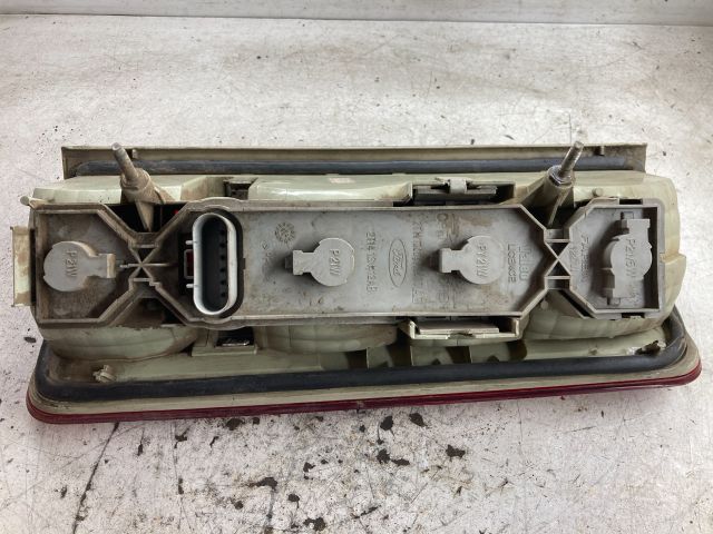 bontott FORD TRANSIT CONNECT Bal Hátsó Lámpa