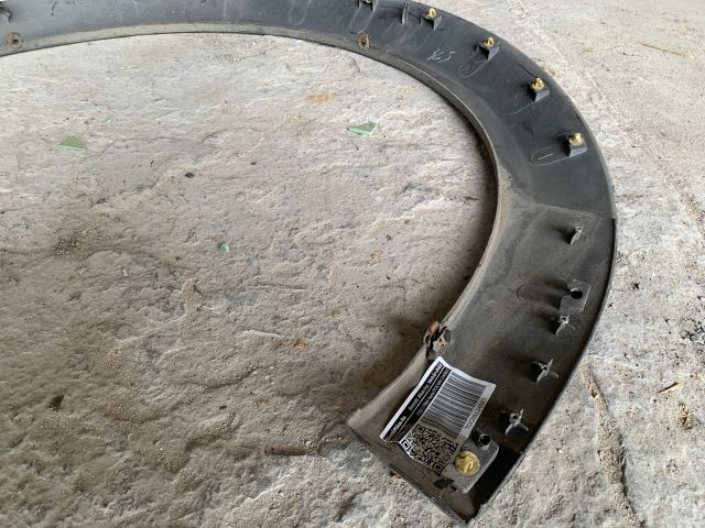 bontott FORD TRANSIT CONNECT Bal hátsó Sárvédő Díszléc