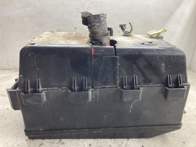 bontott FORD TRANSIT CONNECT Biztosítéktábla Doboz