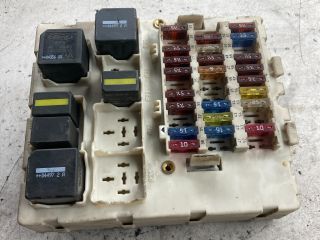 bontott FORD TRANSIT CONNECT Biztosítéktábla Doboz