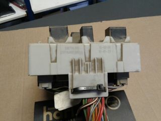 bontott FORD TRANSIT CONNECT Biztosítéktábla Utastér