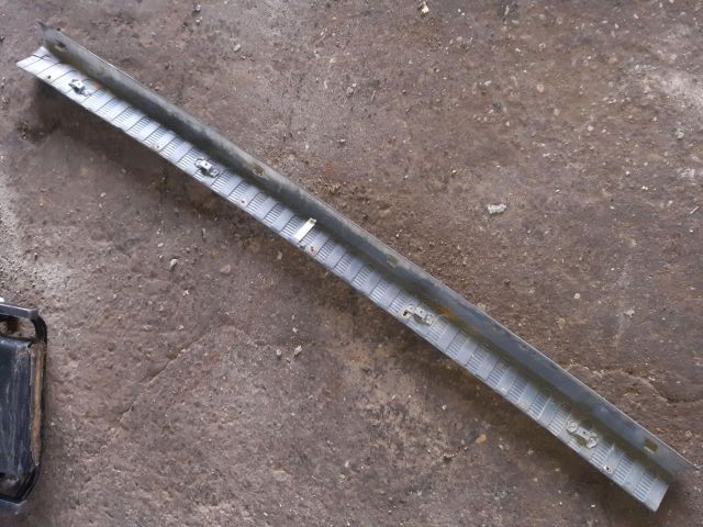 bontott FORD TRANSIT CONNECT Csomagtérajtó Burkolat Alsó