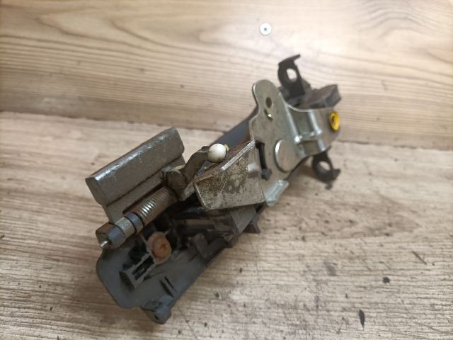 bontott FORD TRANSIT CONNECT Csomagtérajtó Kilincs