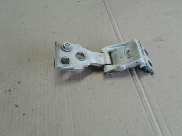 bontott FORD TRANSIT CONNECT Csomagtérajtó Zsanér