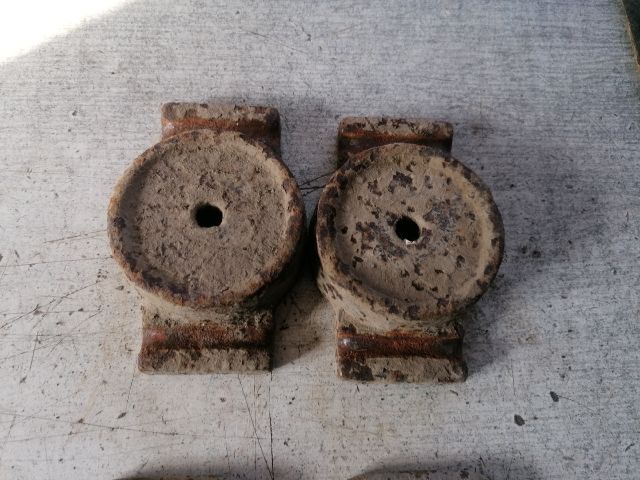 bontott FORD TRANSIT CONNECT Cuppántcsavar