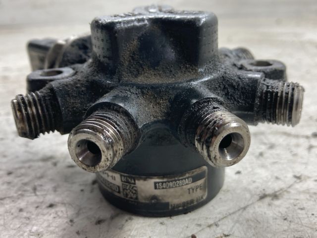 bontott FORD TRANSIT CONNECT Dízel Elosztó Csillag