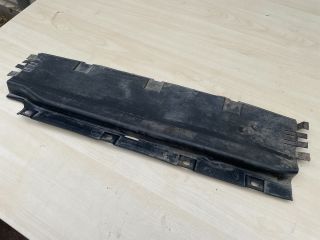 bontott FORD TRANSIT CONNECT Első Lökhárító Alsó (Műanyag)